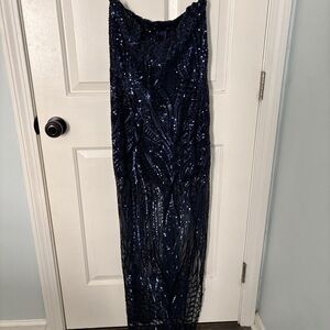 Elegant Navy Strapless Sequin Evening Gown